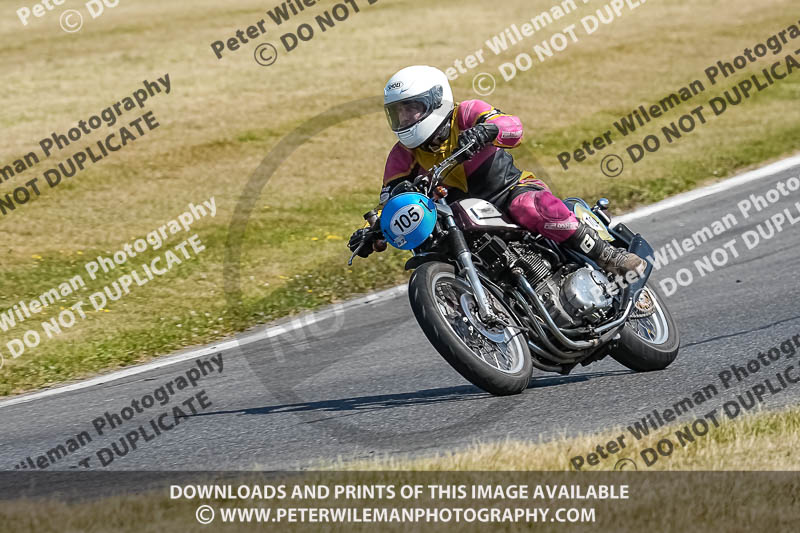 cadwell park;cadwell park photographs;cadwell trackday photographs;enduro digital images;event digital images;eventdigitalimages;peter wileman photography;racing digital images;trackday digital images;trackday photos